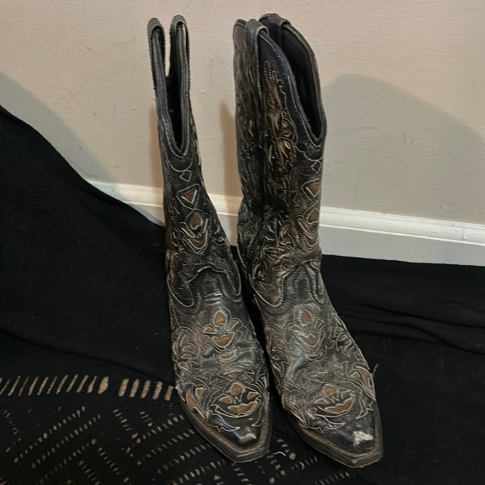 Laredo Cowboy boots - two toned!